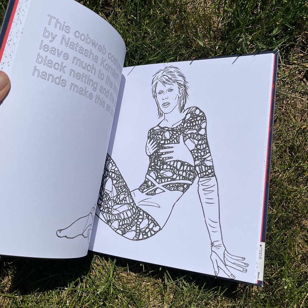 David Bowie Retrospective Coloring Book - Picture 6 of 8